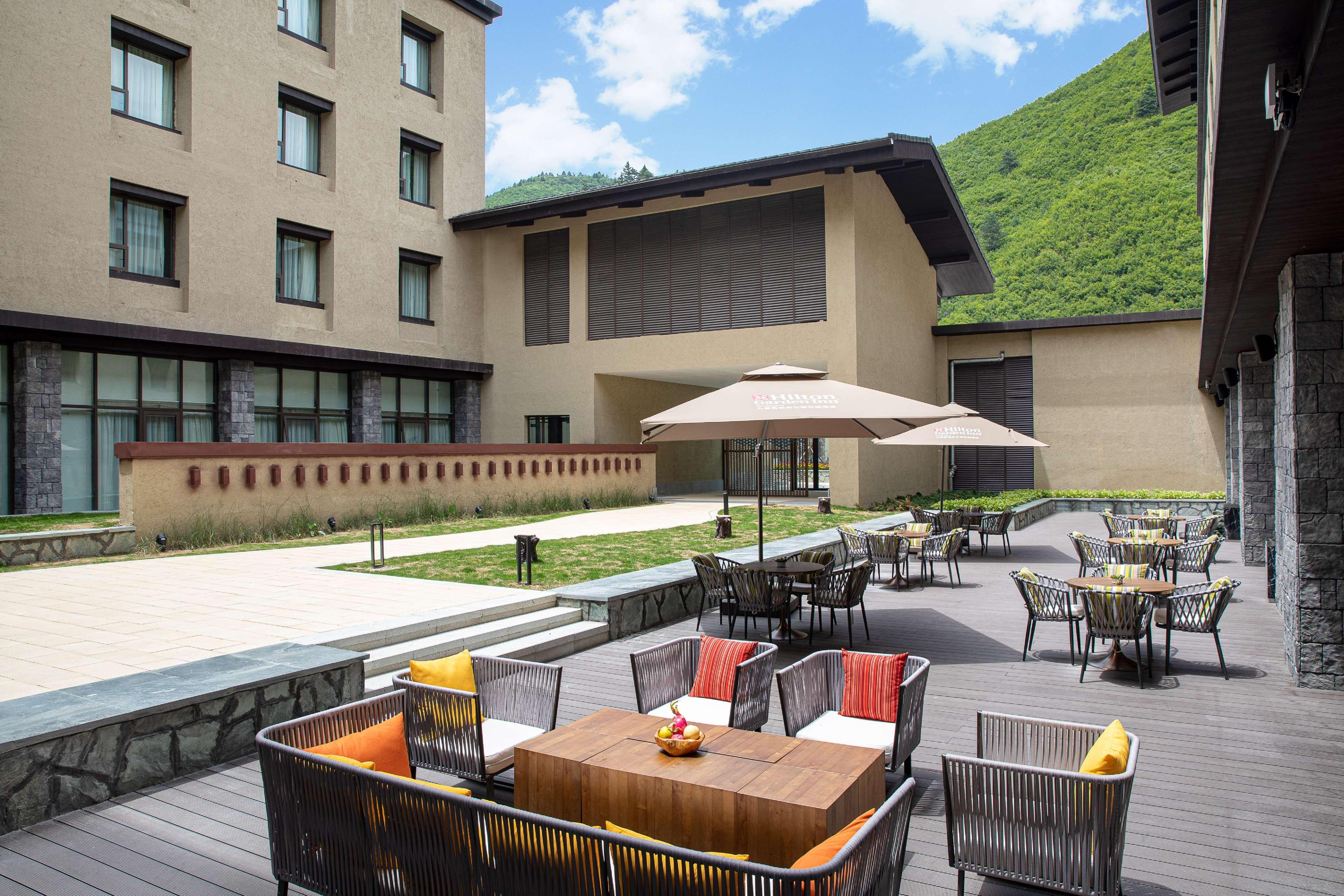 Hilton Jiuzhaigou Resort Zhangzha Town Exterior foto